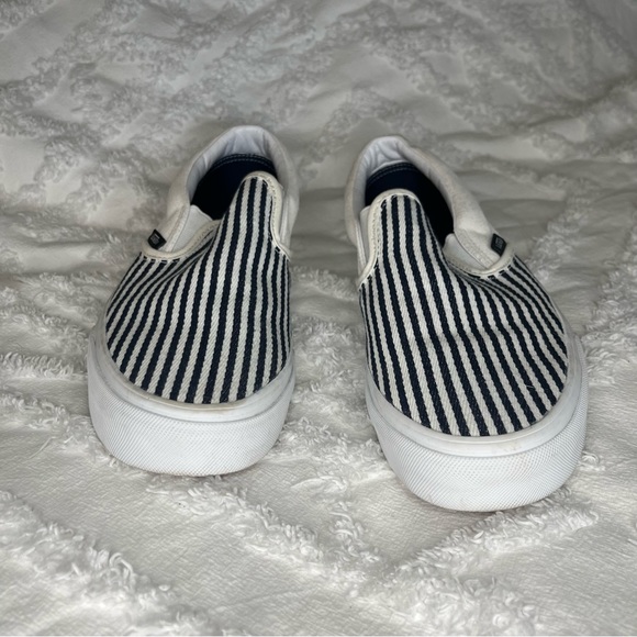 Vans Classic Slip On Stripped Black and White Women's 9.5 - Picture 2 of 6